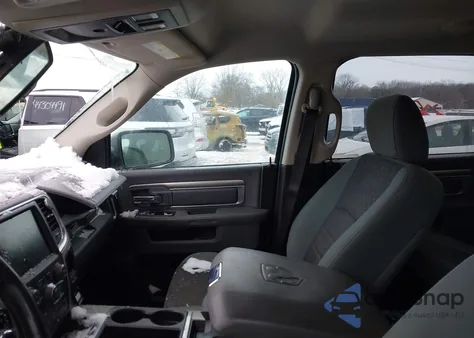 2015 Ram 1500 Big Horn z USA, uszkodzony, nr VIN 1C6RR7LT7FS717785